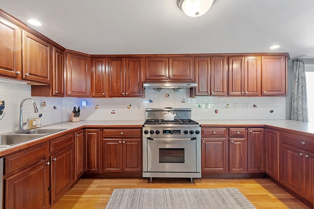 3 Crosby Road Lexington, MA 02421 - Photo 11 of 34 Gallery Image 11