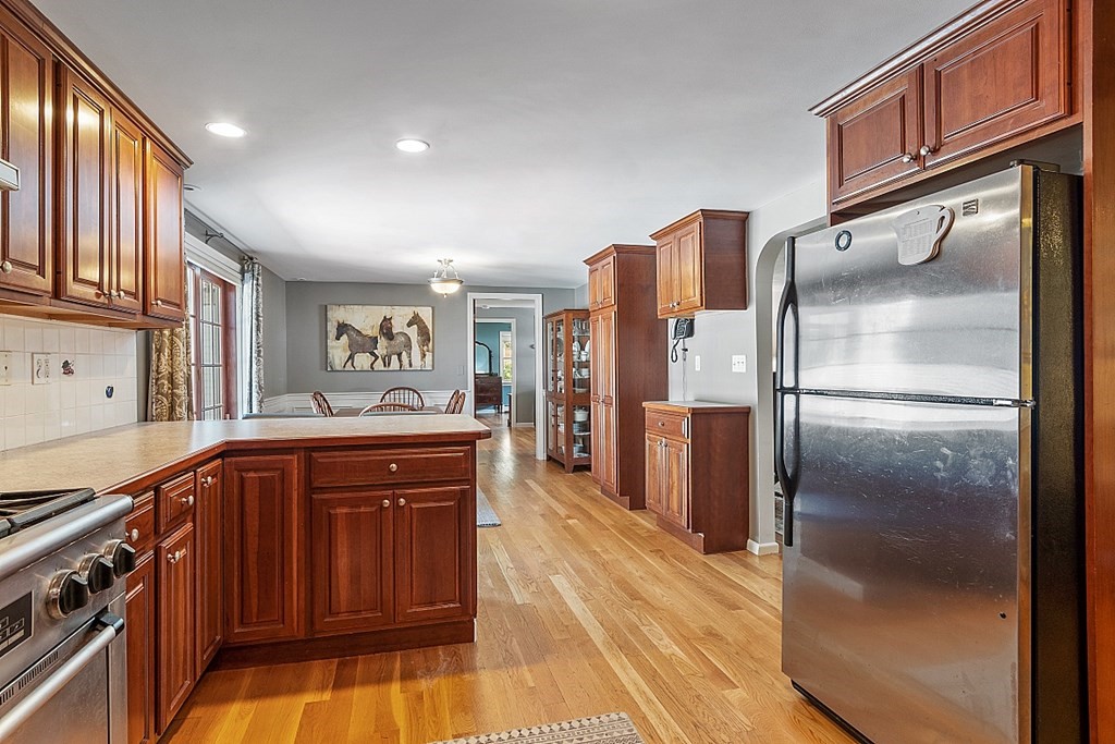 3 Crosby Road Lexington, MA 02421 - Photo 13 of 34 Gallery Image 13