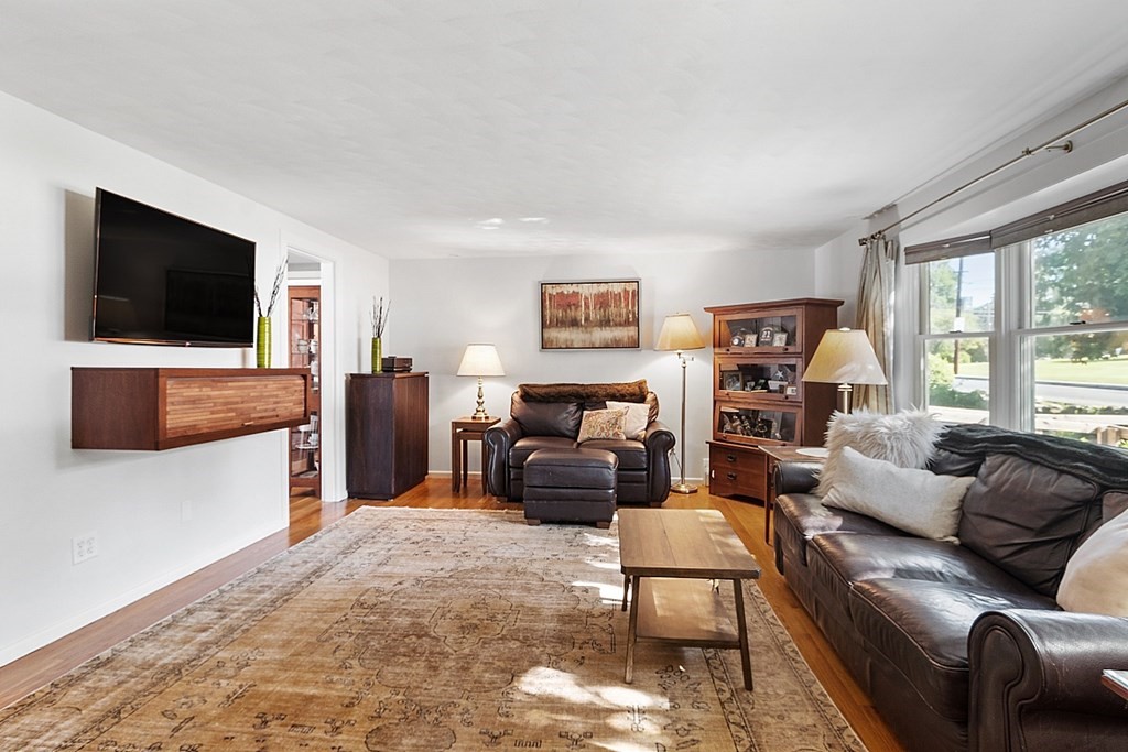 3 Crosby Road Lexington, MA 02421 - Photo 6 of 34 Gallery Image 6