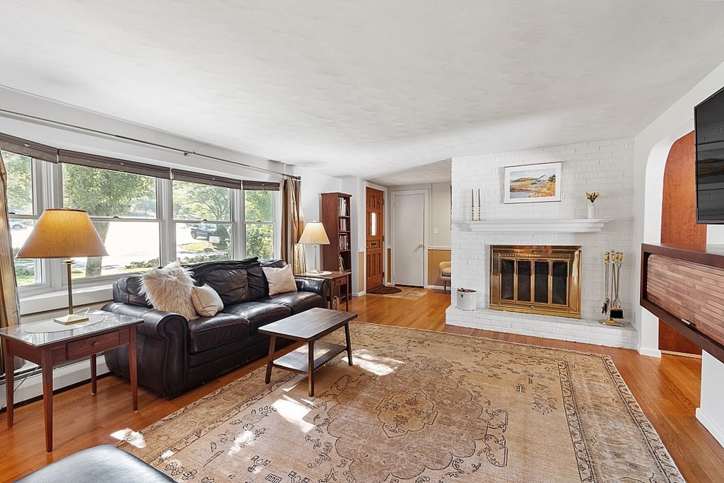 3 Crosby Road Lexington, MA 02421 - Photo 7 of 34 Gallery Image 7
