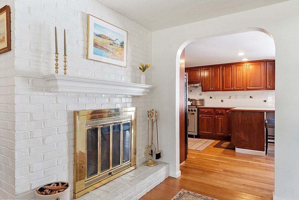 3 Crosby Road Lexington, MA 02421 - Photo 10 of 34 Gallery Image 10