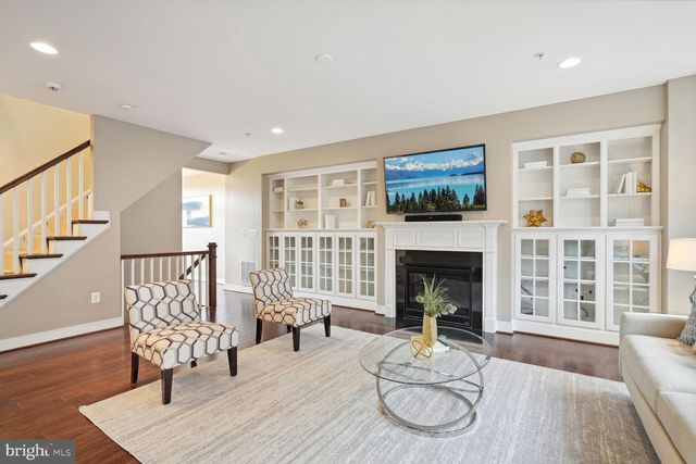 $1,345,000 | 2209 19th Court North, Arlington, VA 22201