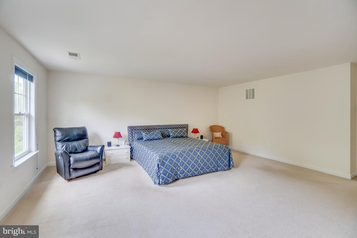 4270 Meyers Road Triangle, VA 22172 - Photo 35 of 59