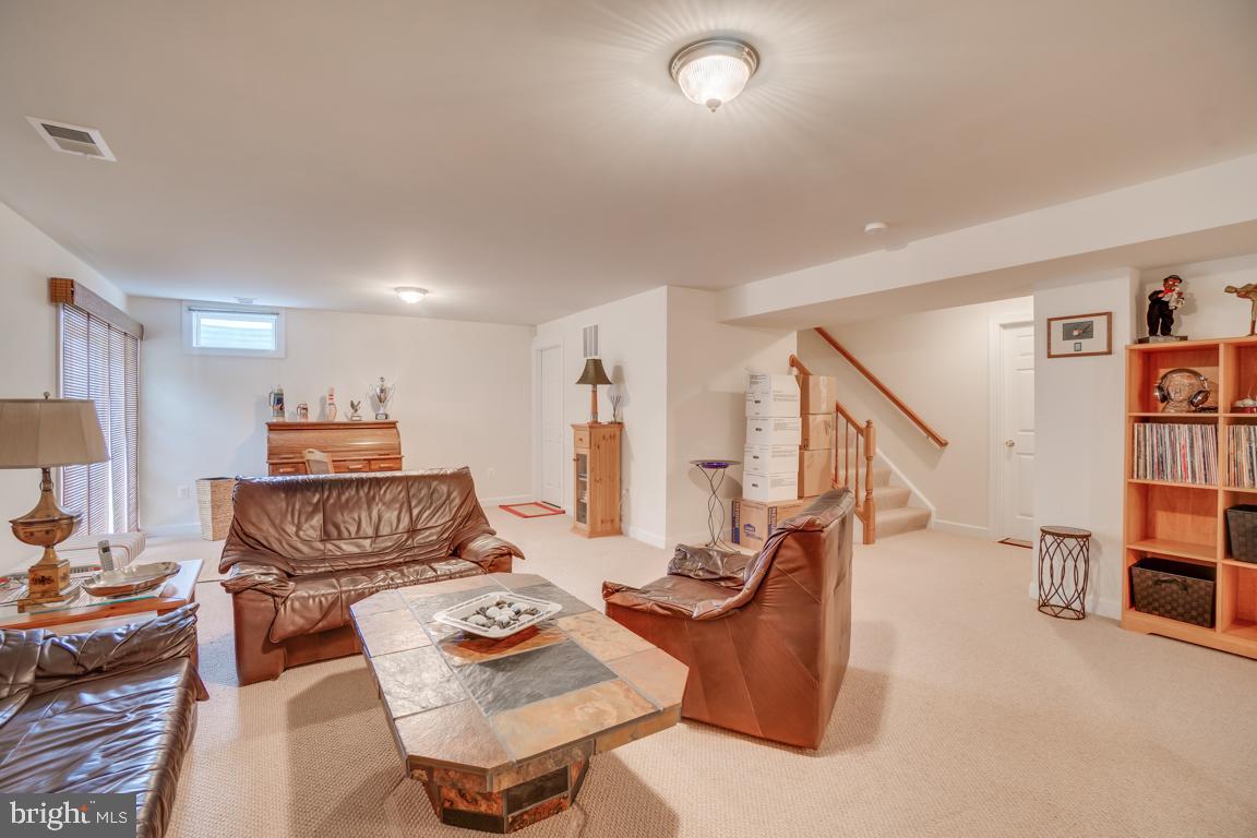 4270 Meyers Road Triangle, VA 22172 - Photo 47 of 59