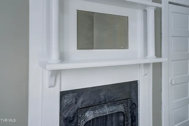 $1,800 | 231 3rd Street, Unit 5, Erwin, TN 37650