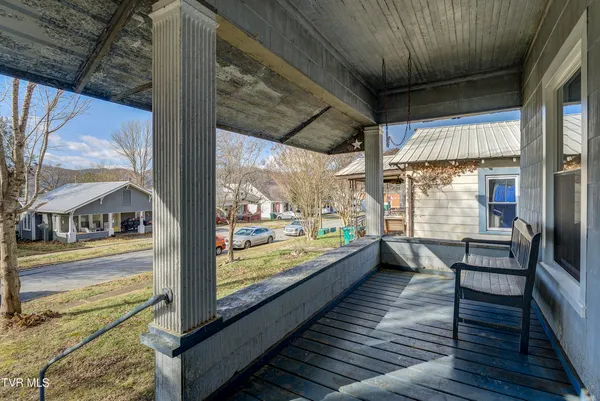 $1,500 | 231 3rd Street, Unit 5, Erwin, TN 37650