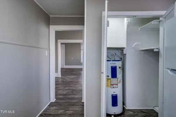 $1,500 | 231 3rd Street, Unit 5, Erwin, TN 37650