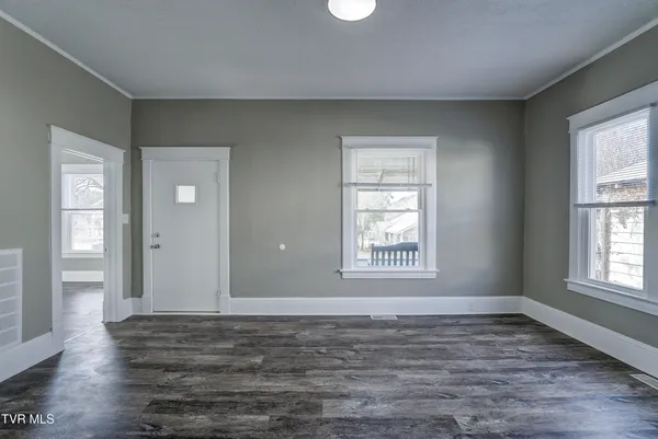 $1,500 | 231 3rd Street, Unit 5, Erwin, TN 37650