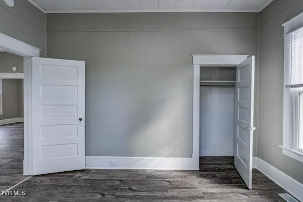 $1,500 | 231 3rd Street, Unit 5, Erwin, TN 37650