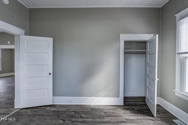 $1,800 | 231 3rd Street, Unit 5, Erwin, TN 37650