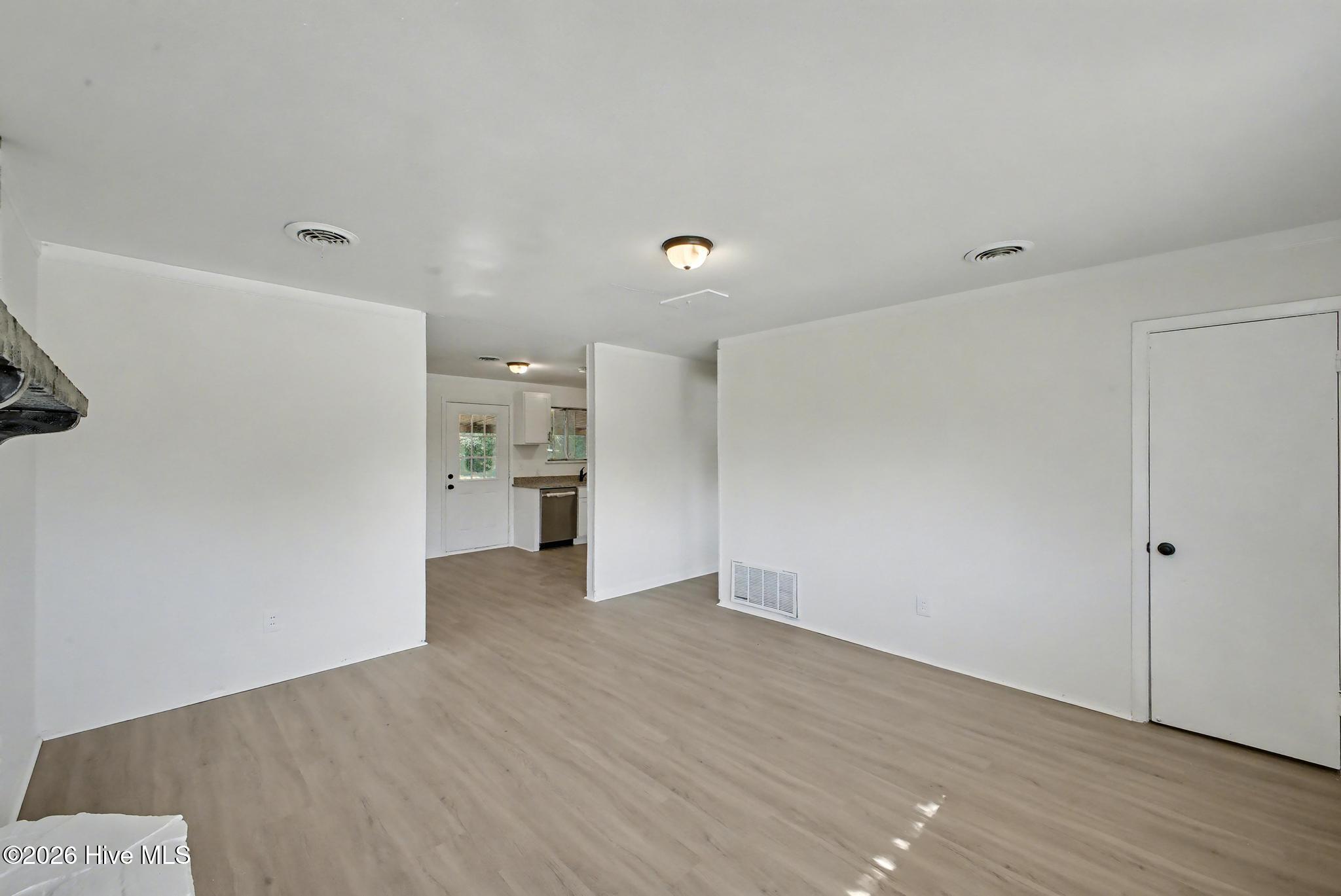 2709 Lumpkin Road Augusta, GA 30906 - Photo 8 of 27 IMG_9544