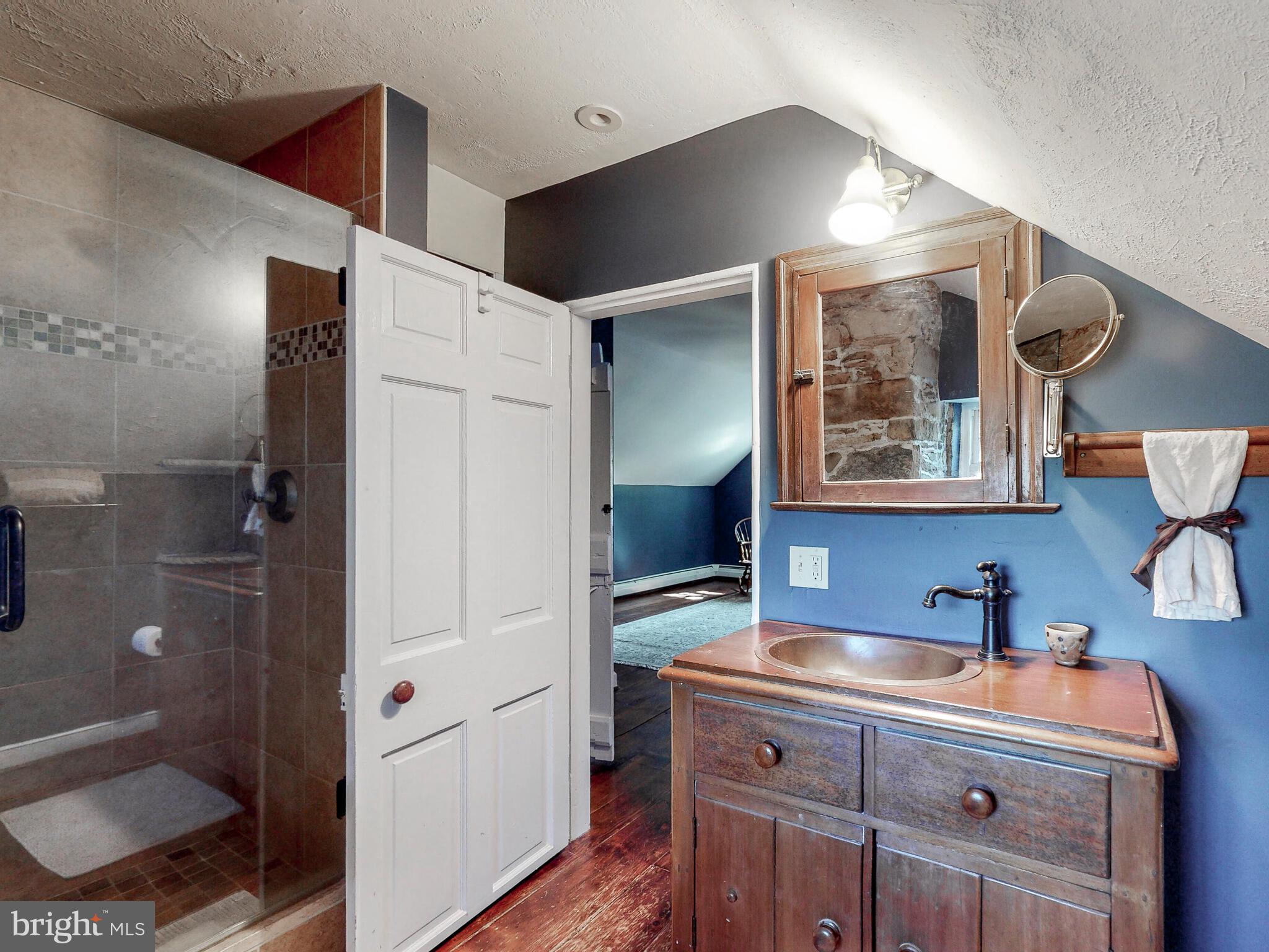 1901 Brighton Dam Road Brookeville, MD 20833 - Photo 48 of 92 Updated full bath attached to upper-level bedroom