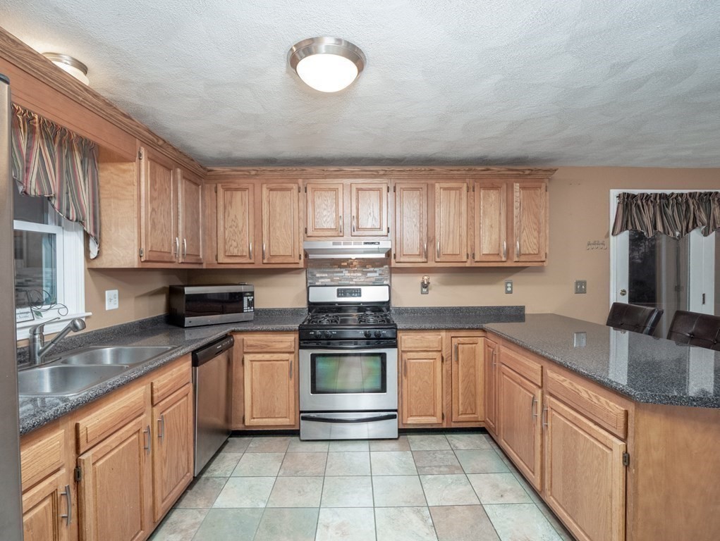 11 Rock Road Tyngsboro, MA 01879 - Photo 3 of 37 Gallery Image 3