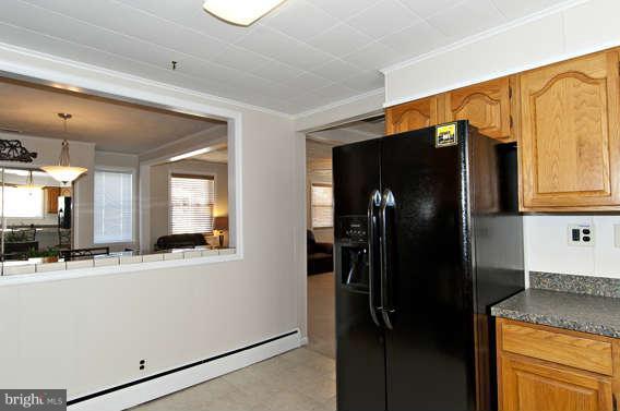 112 Homeland Road Pasadena, MD 21122 - Photo 4 of 25 Kitchen