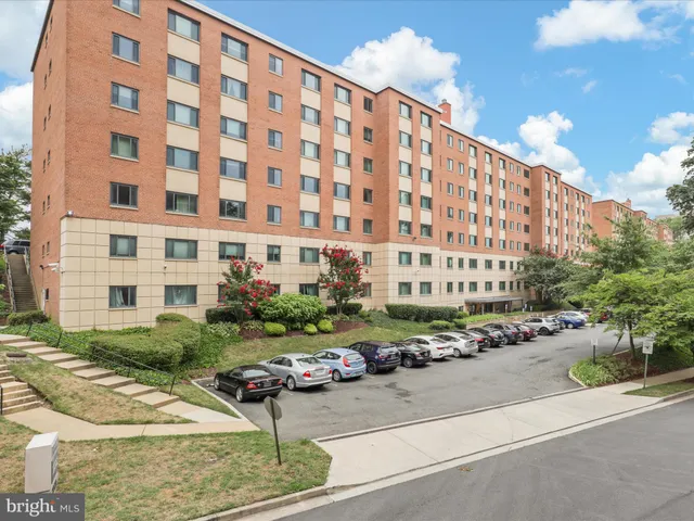$226,000 | 1200 South Arlington Ridge Road, Unit 509, Arlington, VA 22202