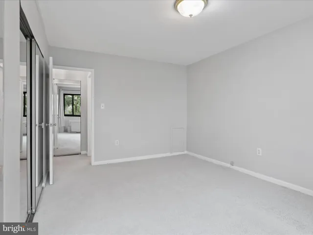 $226,000 | 1200 South Arlington Ridge Road, Unit 509, Arlington, VA 22202