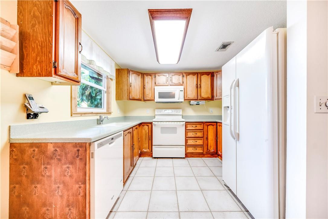 85 Canton Road Lake Worth, FL 33467 - Photo 12 of 29 Photo 12