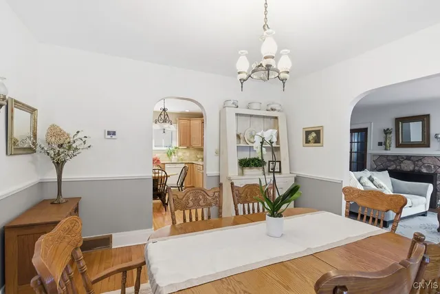 $419,900 | 113 Warwick Road, DeWitt, NY 13214