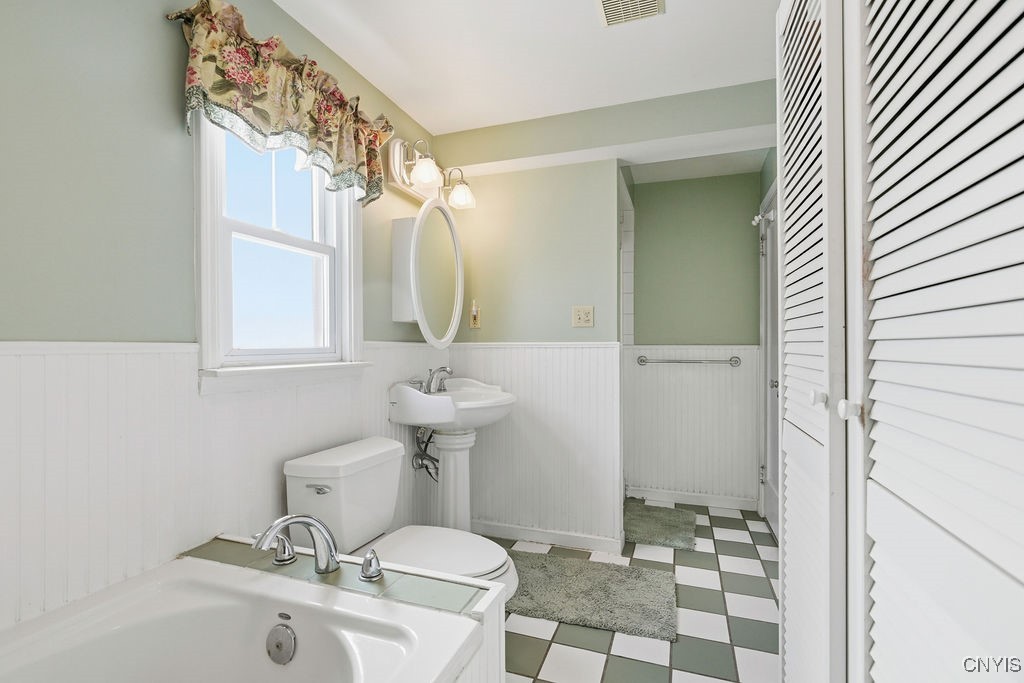 113 Warwick Road DeWitt, NY 13214 - Photo 36 of 50