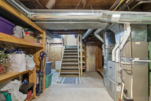 $419,900 | 113 Warwick Road, DeWitt, NY 13214