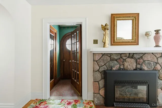 $419,900 | 113 Warwick Road, DeWitt, NY 13214