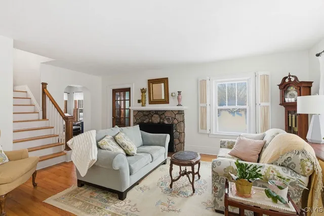 $419,900 | 113 Warwick Road, DeWitt, NY 13214