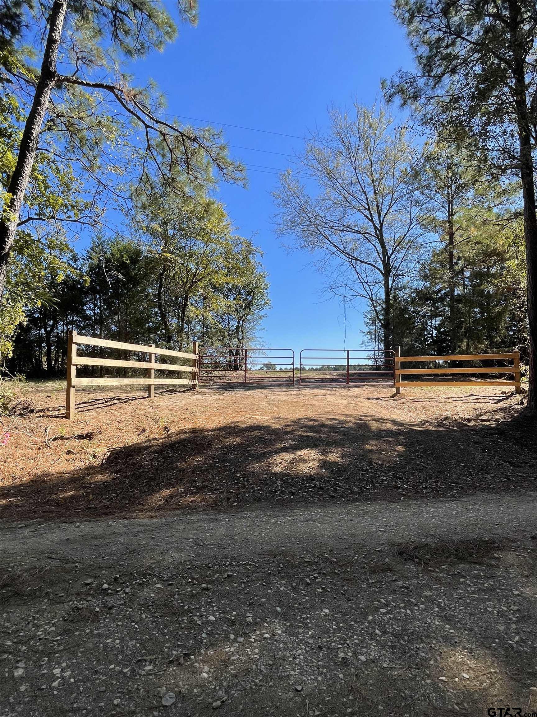Tbd-c Cr 4653 Tenaha Tx 75974 Timpson, TX 75975 - Photo 4 of 12 a view of street view with wooden fence