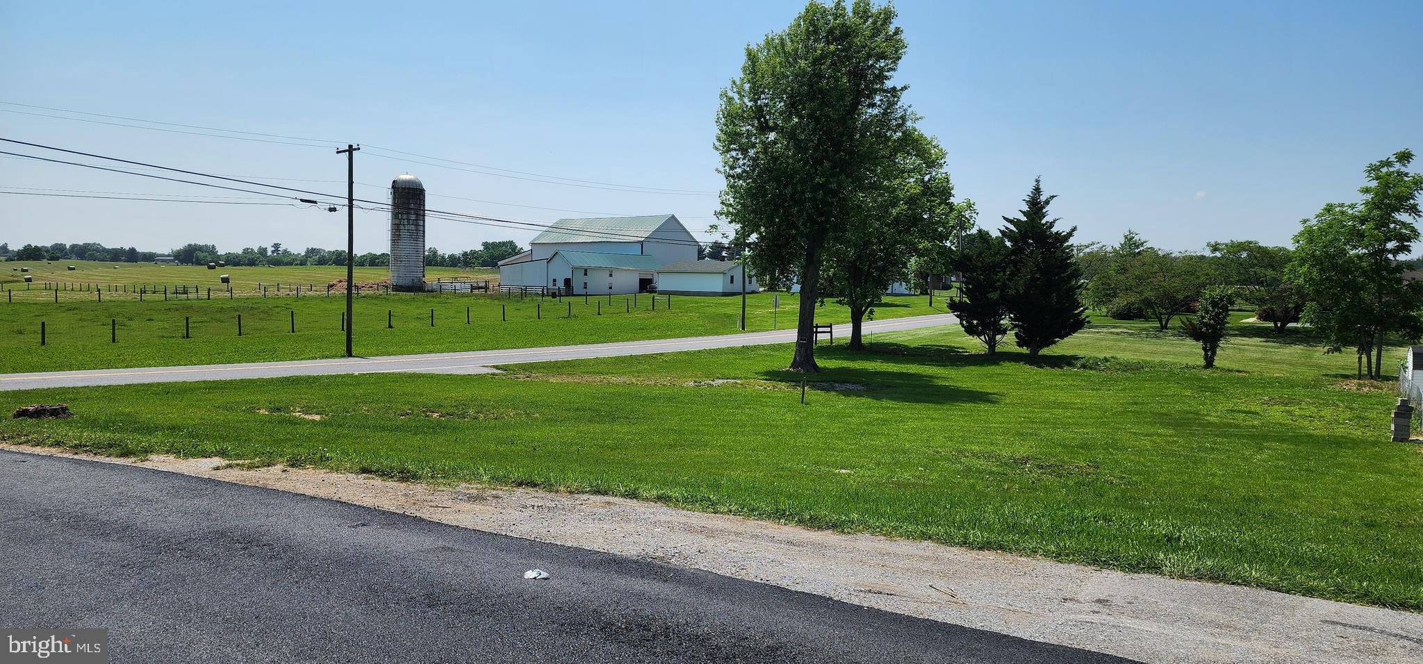 14100 Niswander Road Hagerstown, MD 21740 - Photo 2 of 5 a view of a park with a big yard