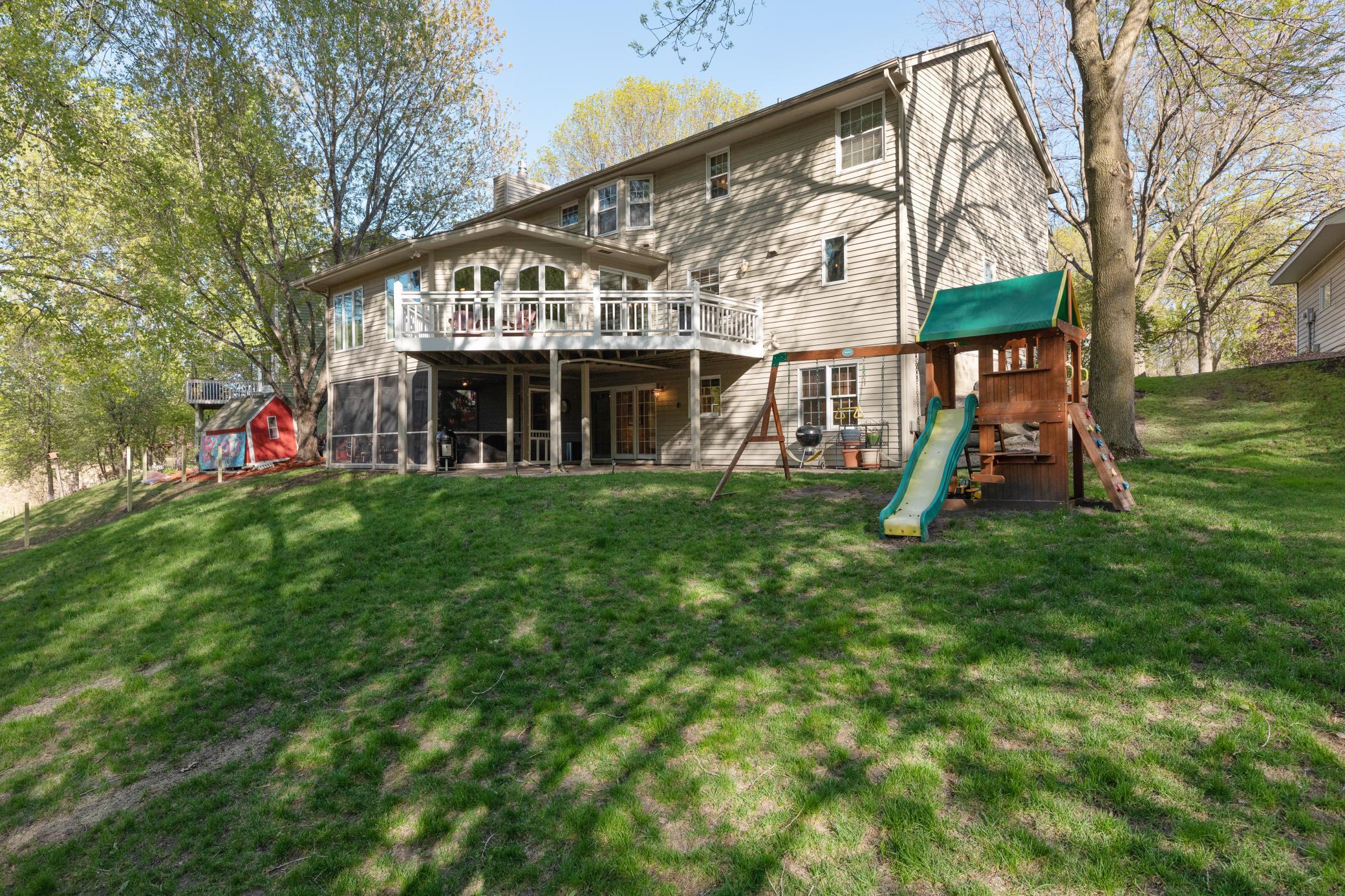 19505 Vine Ridge Road Shorewood, MN 55331 - Photo 23 of 25