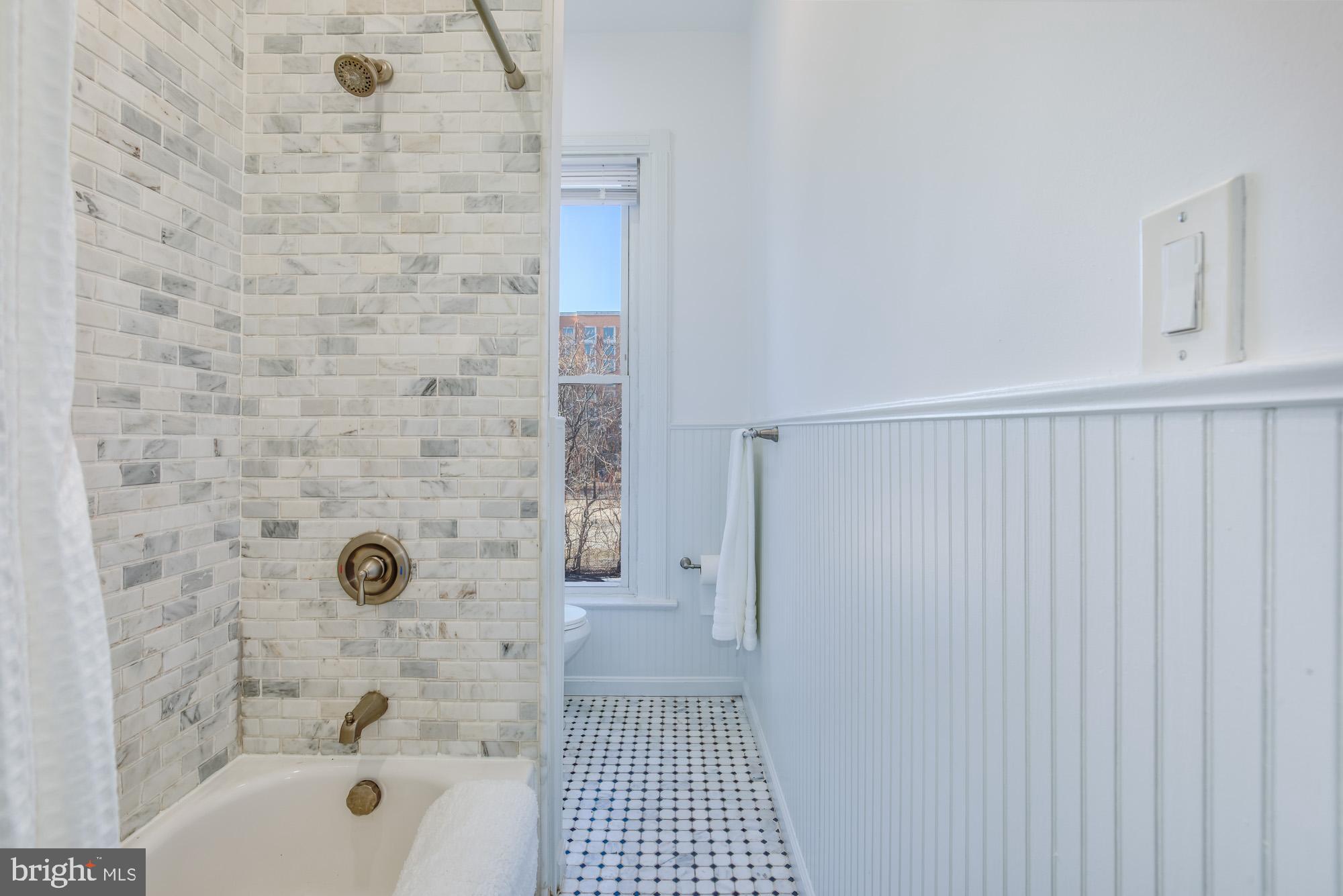 1507 Marion Street Northwest Washington, DC 20001 - Photo 19 of 31