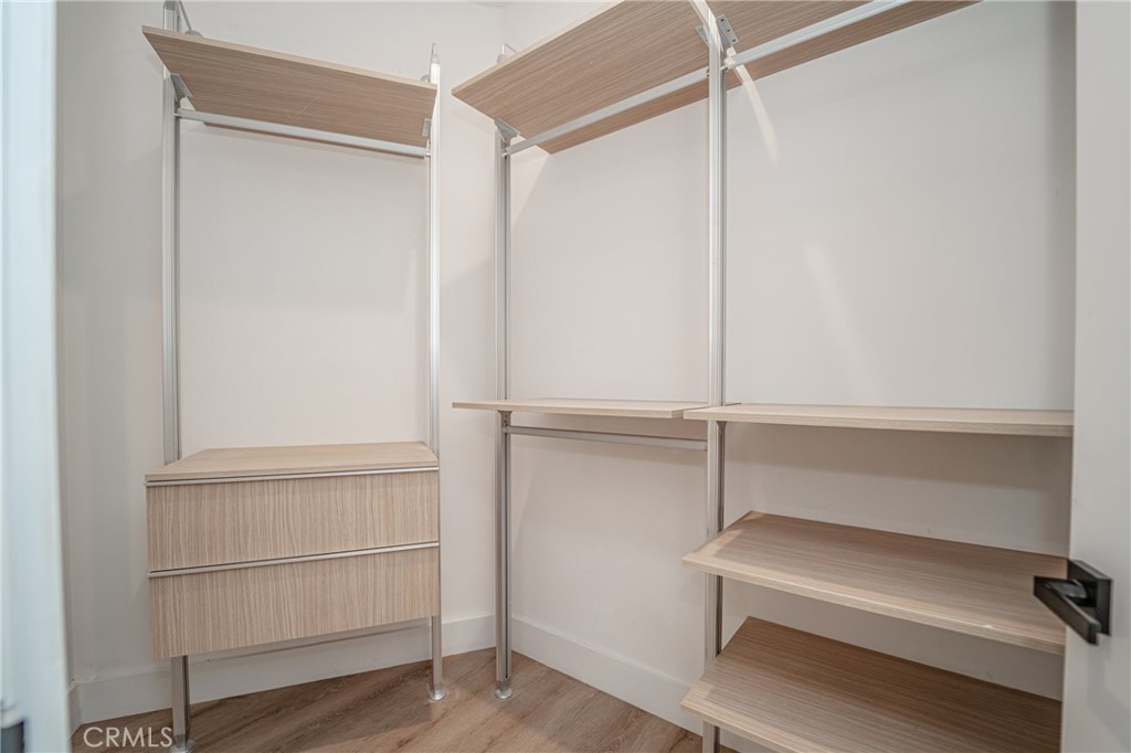 2828 London Street, Unit 307 Los Angeles, CA 90026 - Photo 16 of 30 Gallery Image 16