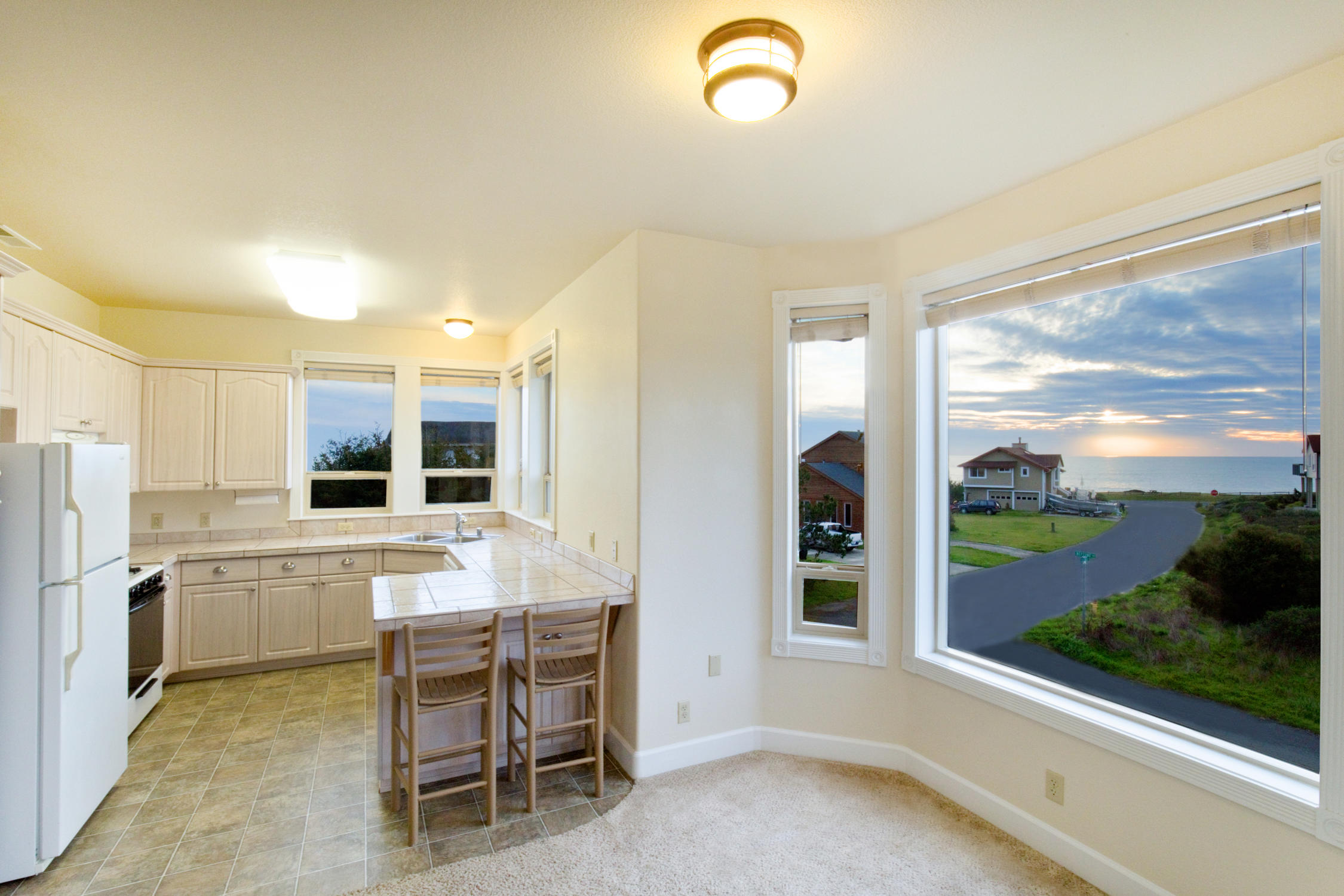 129 Neptune Road Whitethorn, CA 95589 - Photo 4 of 17