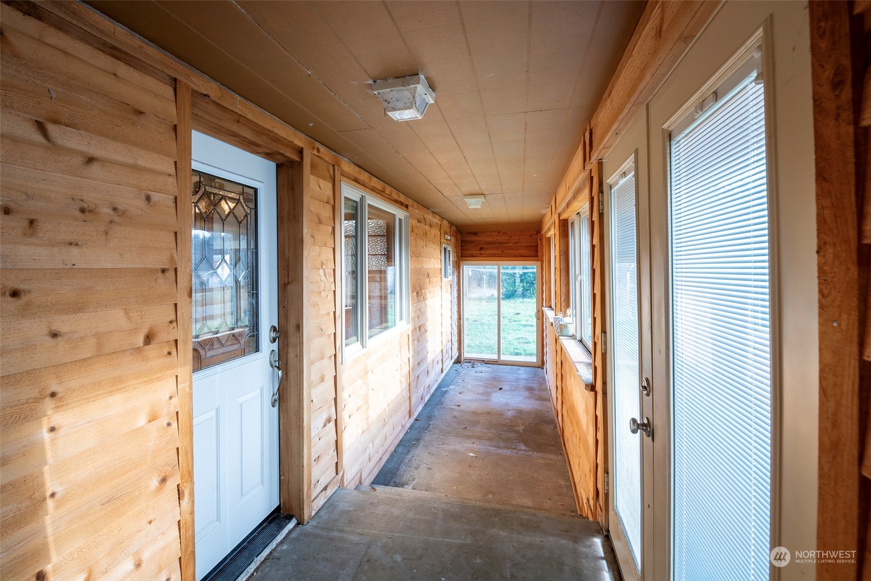 16224 Reichel Road Southeast Rainier, WA 98576 - Photo 7 of 40 Gallery Image 7