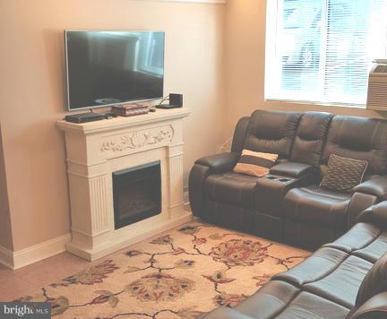 1907 Good Hope Road Southeast, Unit 7 Washington, DC 20020 - Photo 4 of 17 Living Room