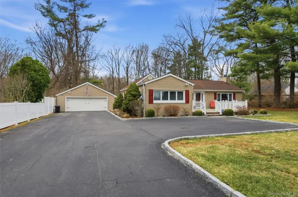 $799,000 | 3011 Hickory Street, Yorktown Heights, NY 10598