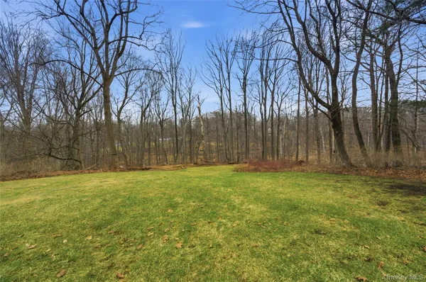 $799,000 | 3011 Hickory Street, Yorktown Heights, NY 10598