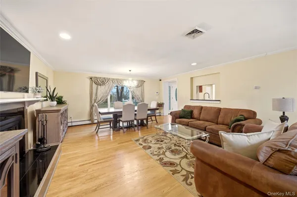 $799,000 | 3011 Hickory Street, Yorktown Heights, NY 10598