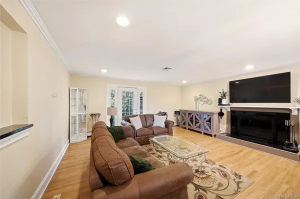 $799,000 | 3011 Hickory Street, Yorktown Heights, NY 10598