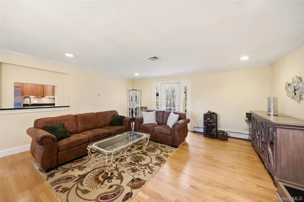 $799,000 | 3011 Hickory Street, Yorktown Heights, NY 10598