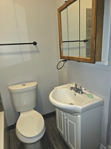 $1,000 | 11118 South Edbrooke Avenue, Unit 2, Chicago, IL 60628