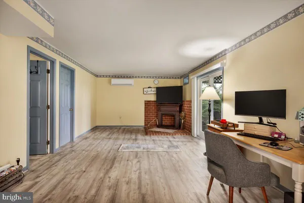 $1,625,000 | 19606 Ridgeside Road, Bluemont, VA 20135