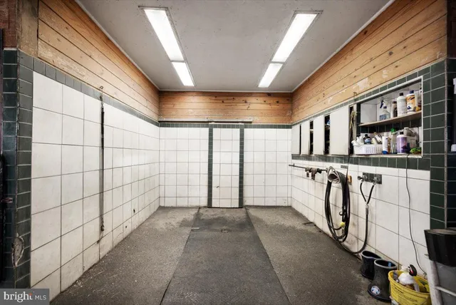 $1,625,000 | 19606 Ridgeside Road, Bluemont, VA 20135