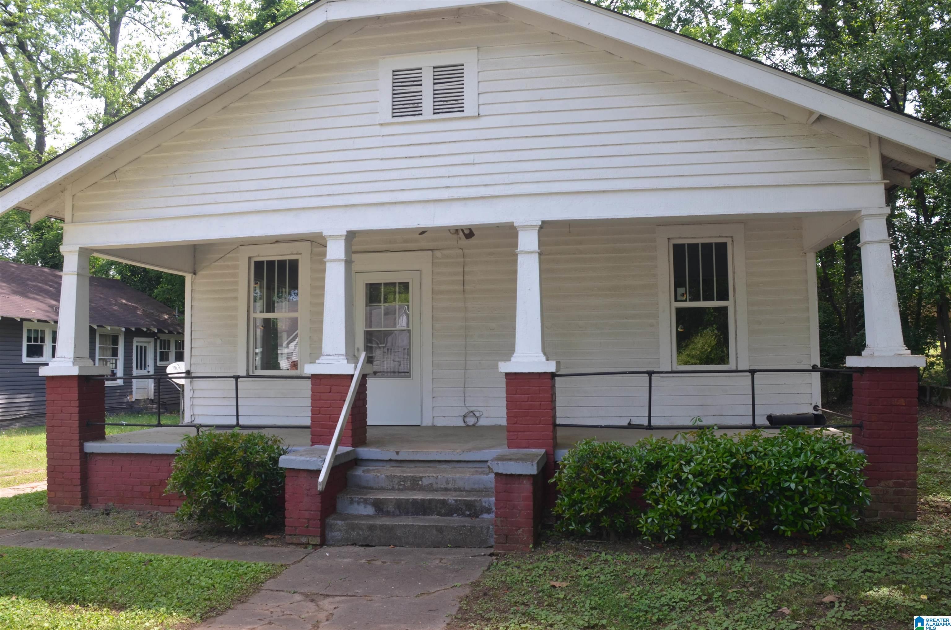 615 Goodwin Avenue Anniston, AL 36207 - Photo 4 of 26