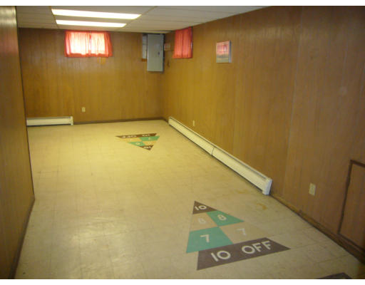 211 Temple Road Waltham, MA 02452 - Photo 13 of 20 Gallery Image 13
