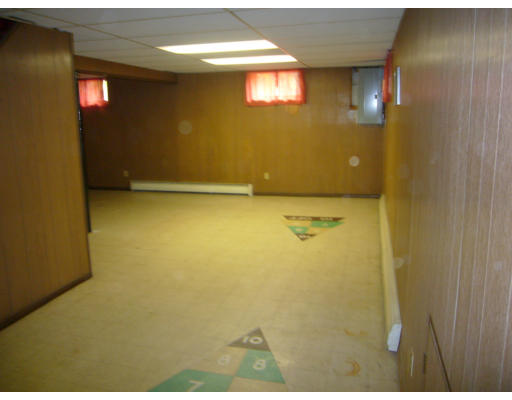 211 Temple Road Waltham, MA 02452 - Photo 14 of 20 Gallery Image 14