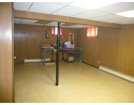 211 Temple Road Waltham, MA 02452 - Photo 15 of 20 Gallery Image 15