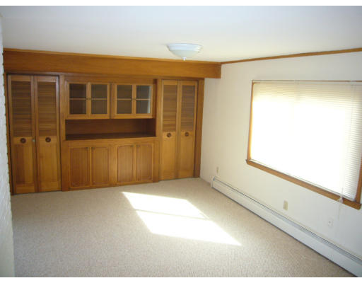211 Temple Road Waltham, MA 02452 - Photo 5 of 20 Gallery Image 5