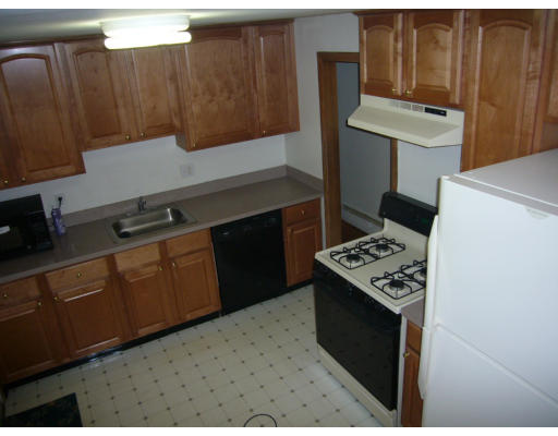 211 Temple Road Waltham, MA 02452 - Photo 9 of 20 Gallery Image 9