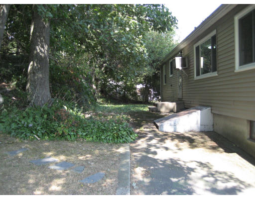 211 Temple Road Waltham, MA 02452 - Photo 10 of 20 Gallery Image 10