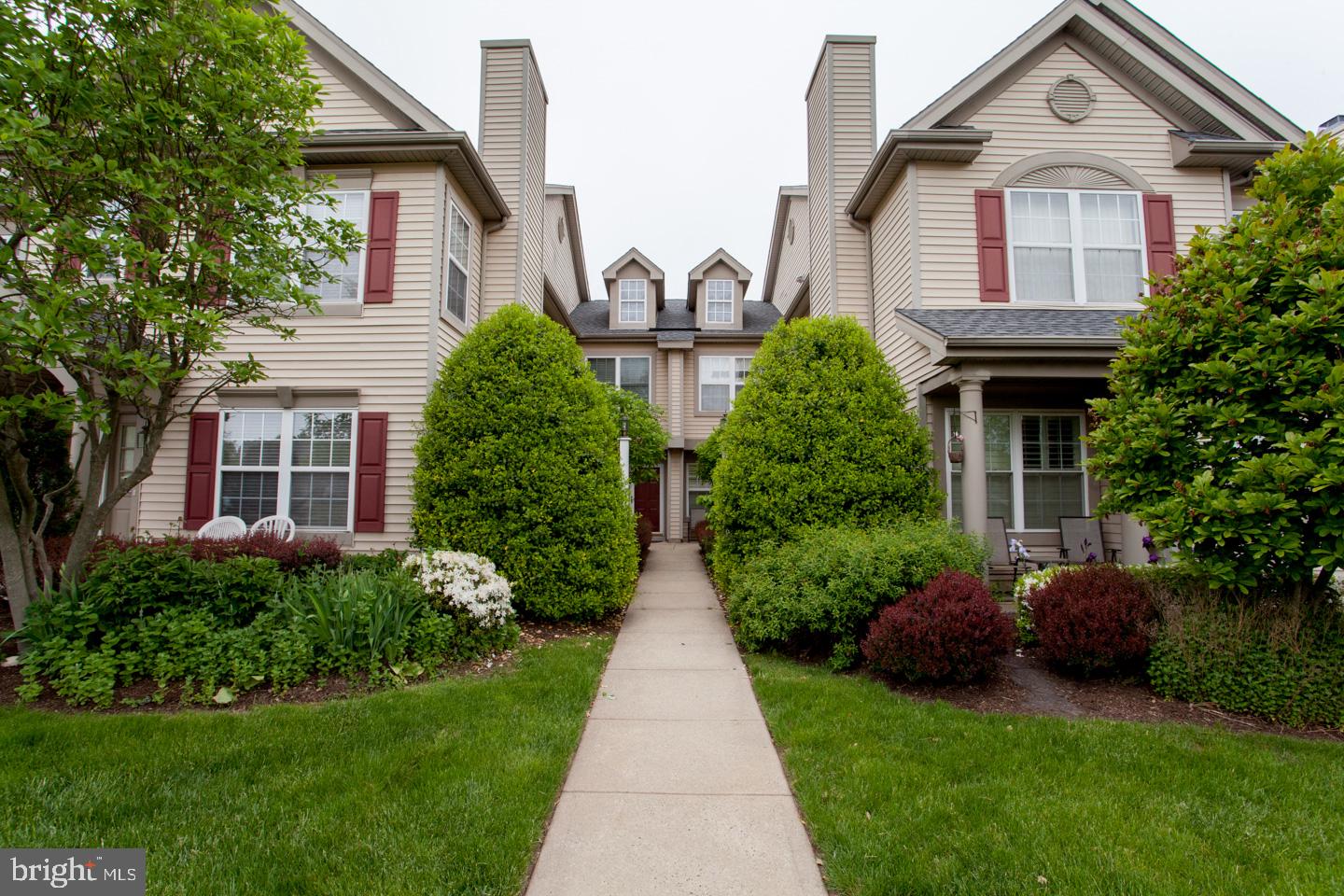 705 Julian Drive West Warminster, PA 18974 - Photo 1 of 24